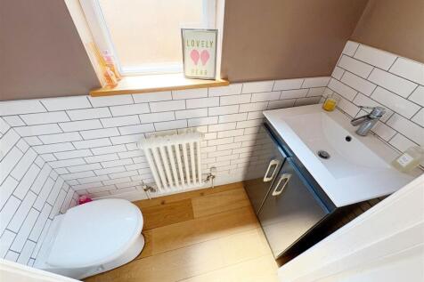 Downstairs wc.jpg