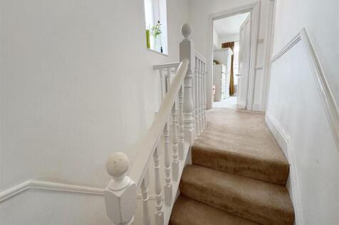 Landing and stairs.jpg