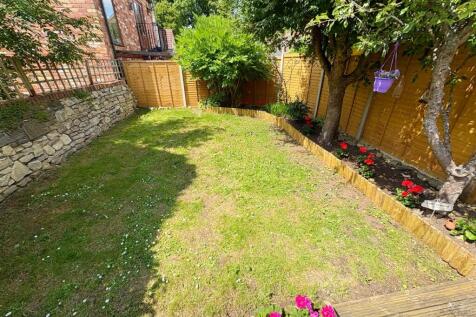 Rear garden (1).jpg