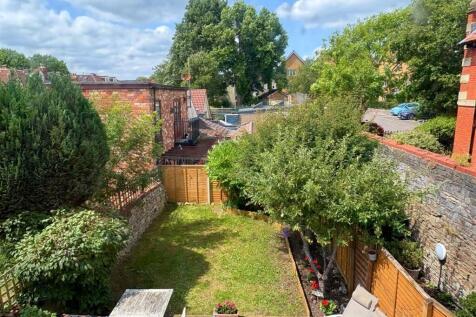 View to rear of property.jpg