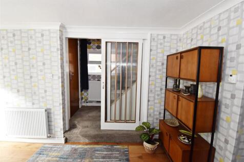 Hallway 1.jpg