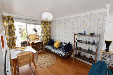 Dining room.jpg