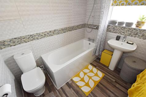 Bathroom.jpg