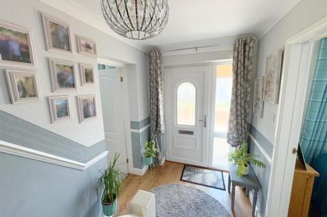Hallway.jpg