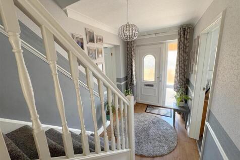 Hallway and stairs.jpg
