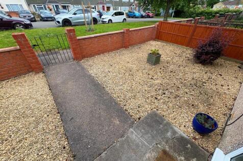 Front garden.jpg