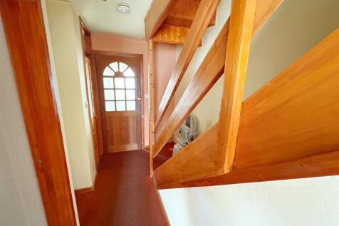 Hallway and stairs.jpg