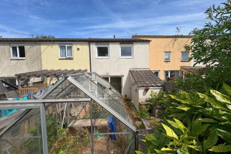 Rear view of property.jpg