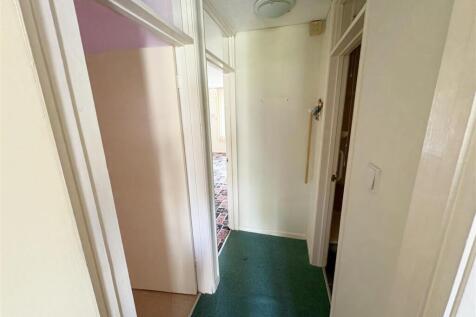 Hallway.jpg