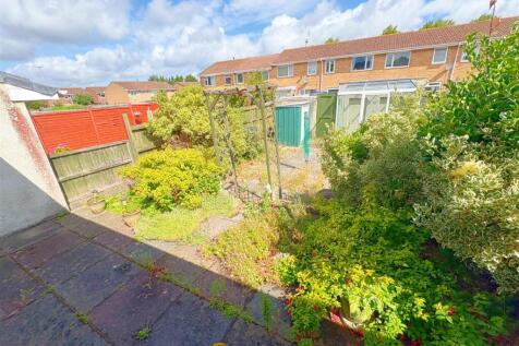 Rear garden and patio (2).jpg