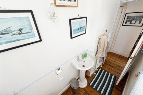 Bathroom (11).jpg
