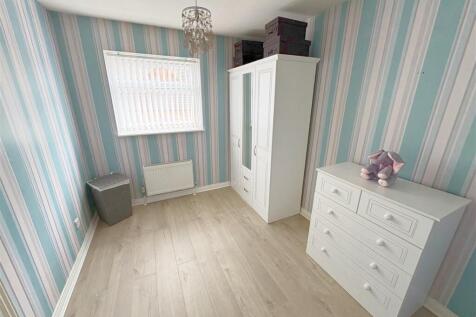 Bedroom Two (4).jpg