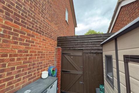 Access to garden from side of property.jpg