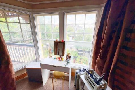 Bay window Bedroom One.jpg