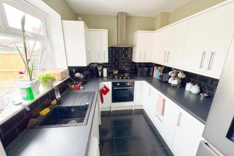 Kitchen (2).jpg