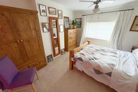 Bedroom One (3).jpg
