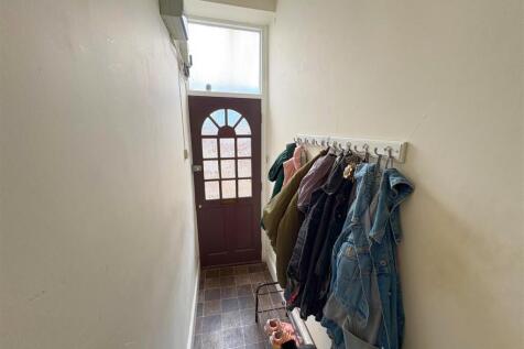 Hallway.jpg