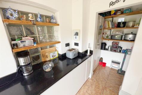 Prep room and pantry (1).jpg