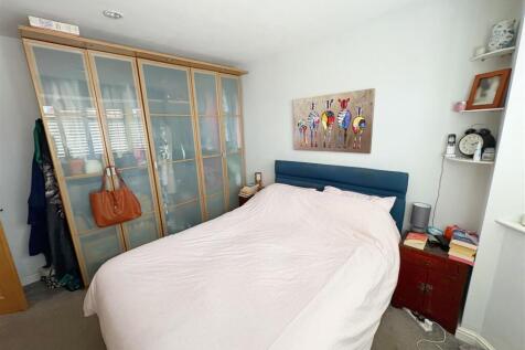 Bedroom One (6).jpg