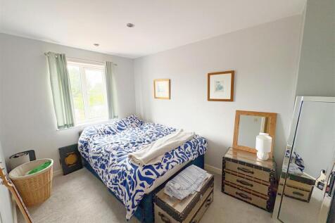 Bedroom Two (4).jpg