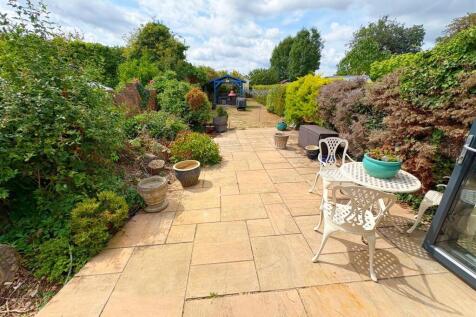 Rear garden and patio (5).jpg