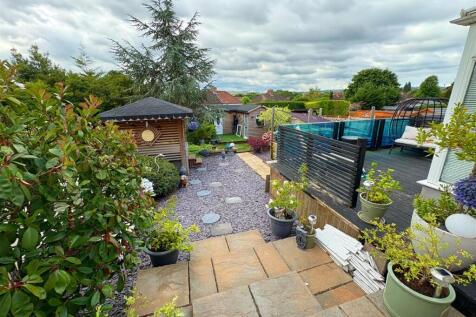 Rear garden and patio (4).jpg