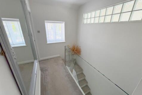 Landing and stairs (1).jpg
