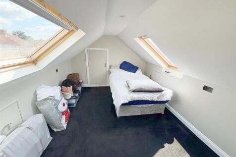 Loft room_ Office space_ Storage.jpg