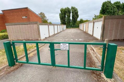 Garage in block opposite property.jpg