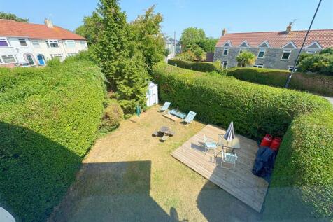 Front garden shot.jpg