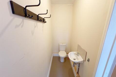 Downstairs WC (1).jpg