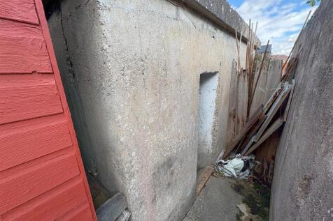 Air raid shelter Out building.jpg