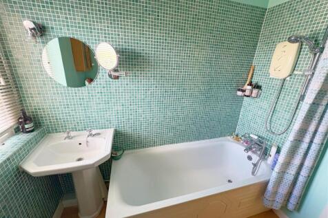 Bathroom (7).jpg