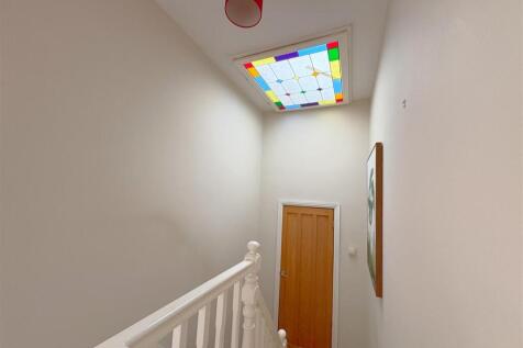 Skylight above landing.jpg