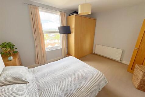 Bedroom One.jpg