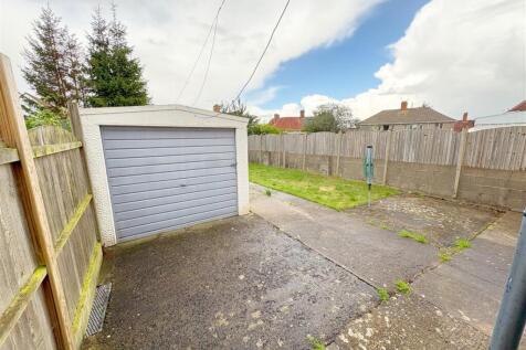 Patio and garage.jpg