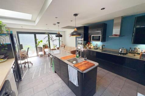 Kitchen_Breakfast room (2).jpg