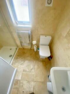 Shower room and Wc (1).jpg