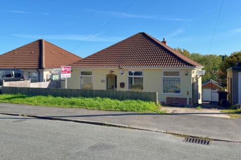 Front shot of property.jpg