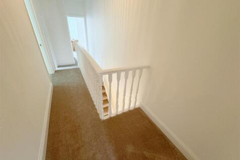 Landing and stairs.jpg