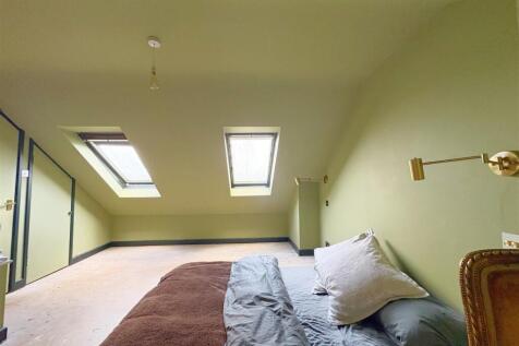 Bedroom Three (5).jpg