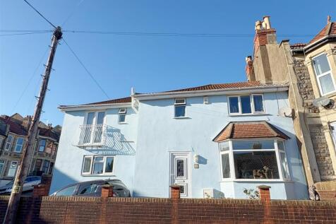 Front shot of property (1).jpg