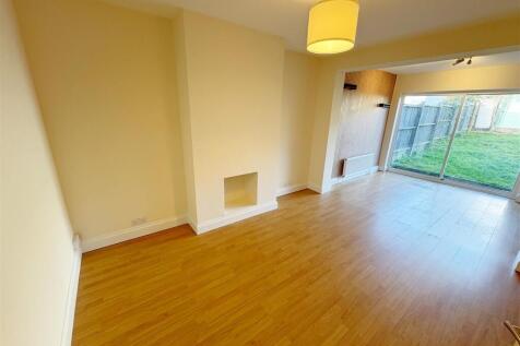 2nd reception room onto dining area (2).jpg