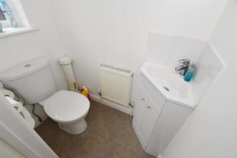 Downstairs WC..jpg