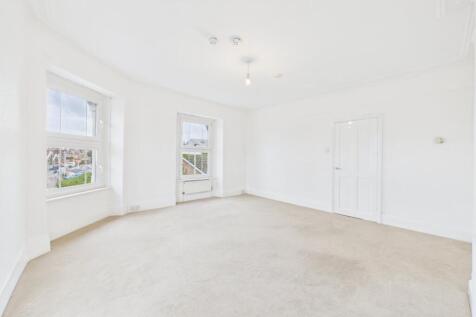 Living Room/ Bedroom