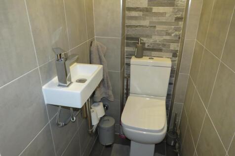 Cloakroom/wc
