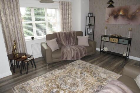 Attractive Lounge