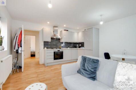 Living/Kitchen Room