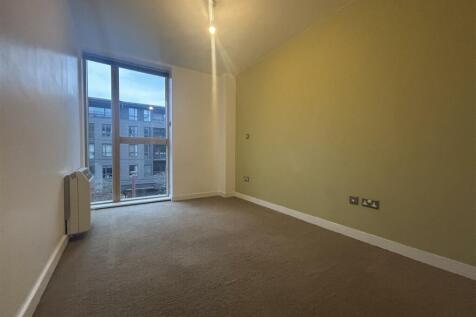 1st Bedroom.jpeg