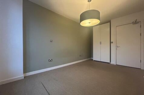 2nd Bedroom (2).jpeg